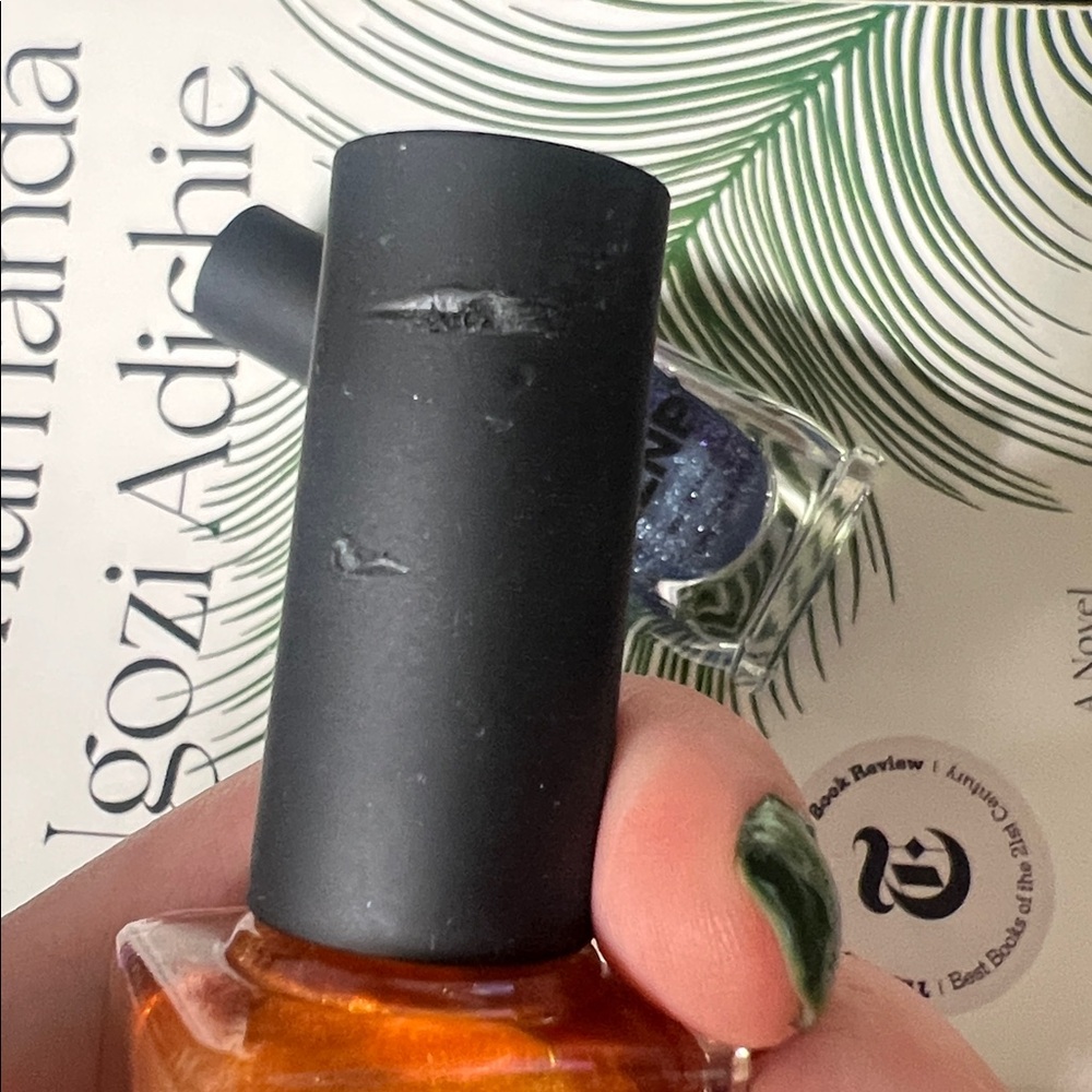 ILNP Set of 2 Amber and Shooting Star Magnetic Polishes - Picture 7 of 7
